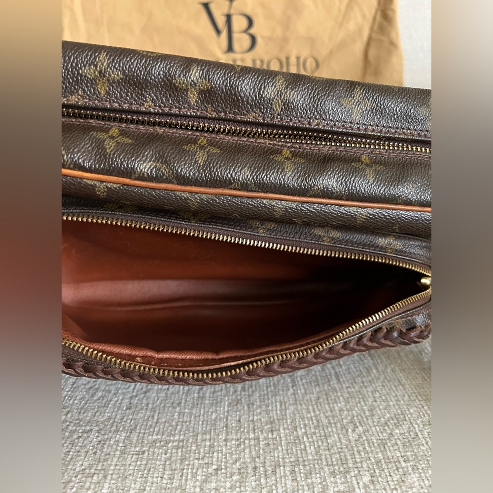 Vintage Boho Louis Vuitton Crossbody Bag - Picture 13 of 14